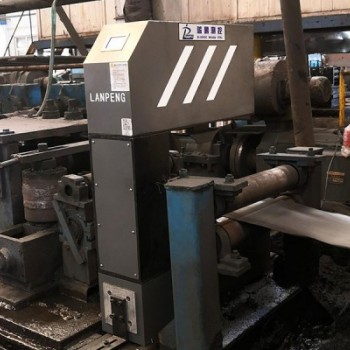 鋁帶測(cè)寬儀如何應(yīng)對(duì)復(fù)雜的環(huán)境和工況